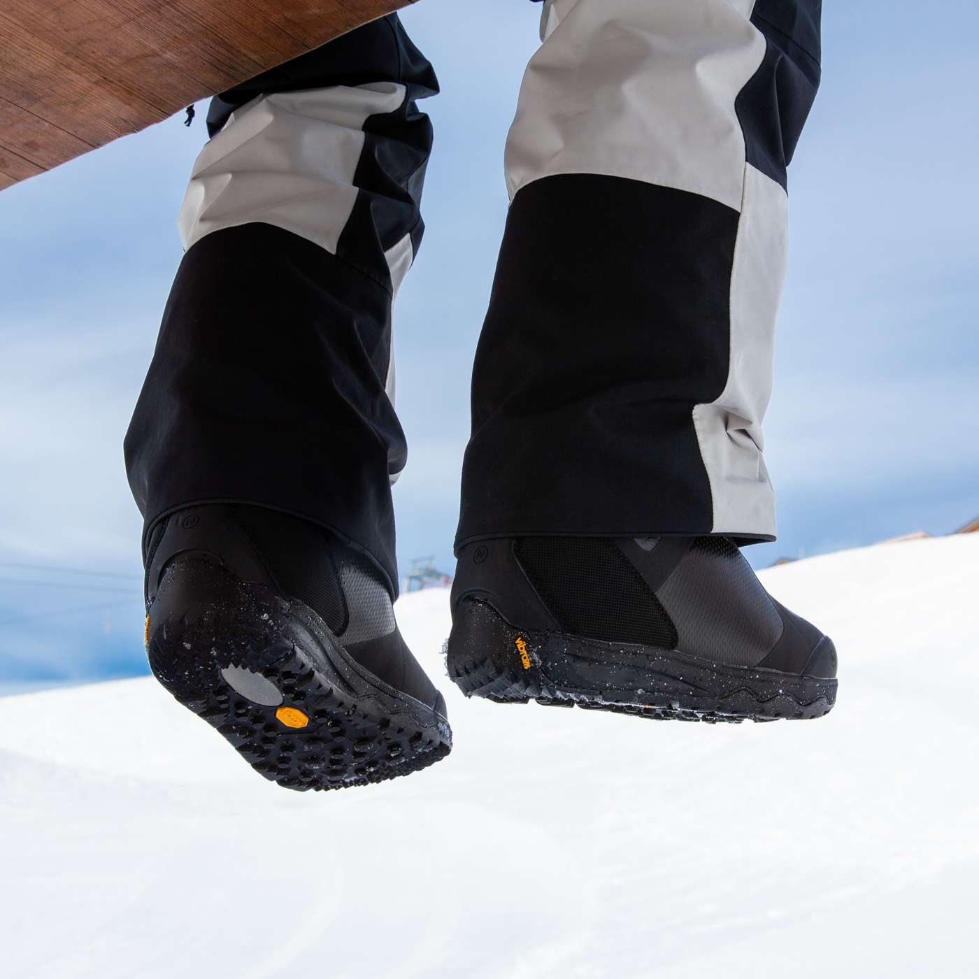 Kita Hybrid Women 2026 | Feet First | Nidecker | USA Kita Hybrid Women Boots Nidecker Snowboards Premium Swiss