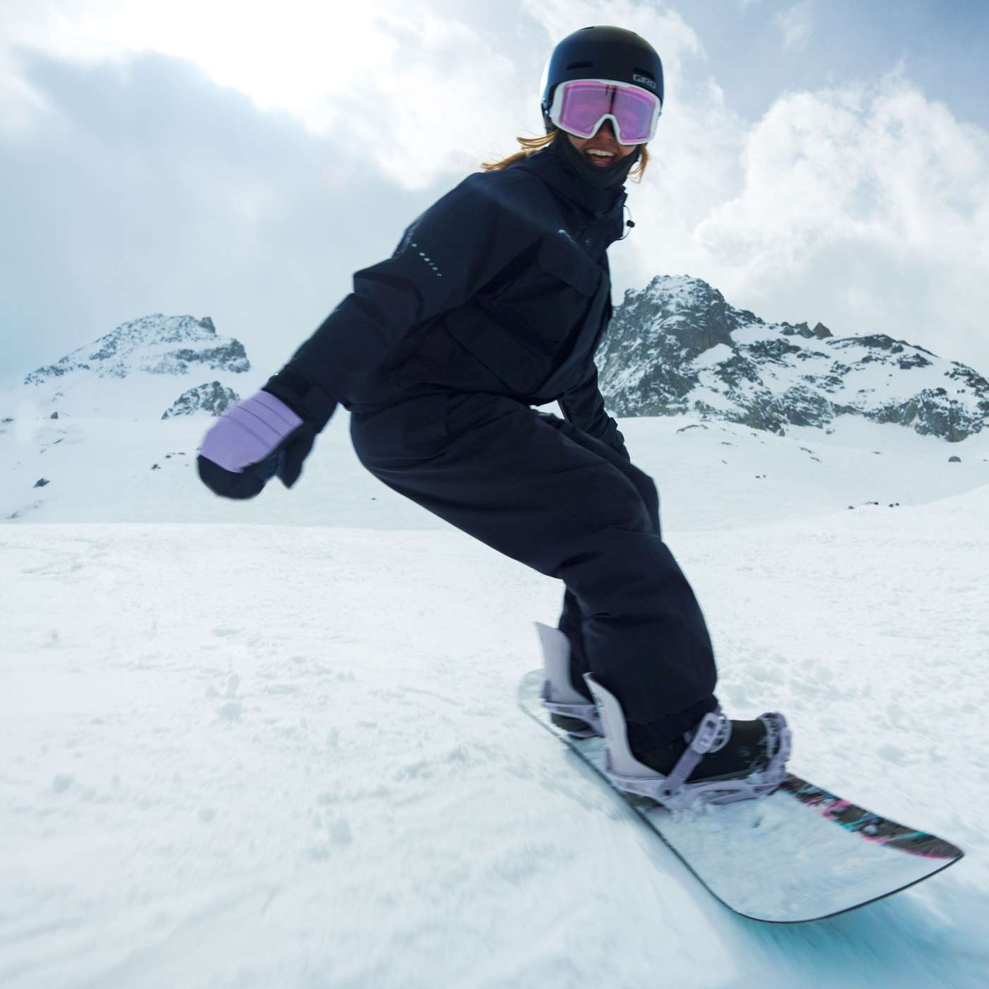 Venus 2026 | All-Terrain, All-Season | Nidecker | USA Venus Snowboards Nidecker Snowboards Premium Swiss