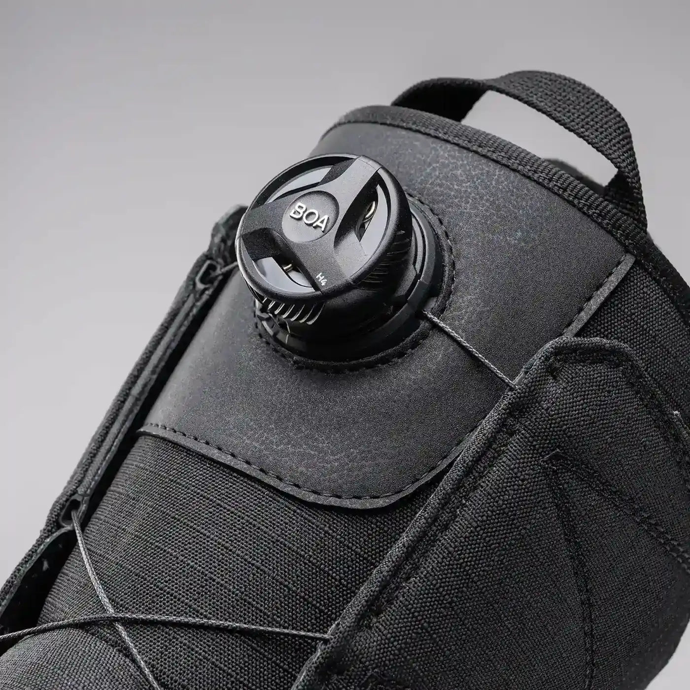 Sierra Men 2026 | Feet First | Nidecker | USA Sierra Men Boots Nidecker Snowboards Premium Swiss