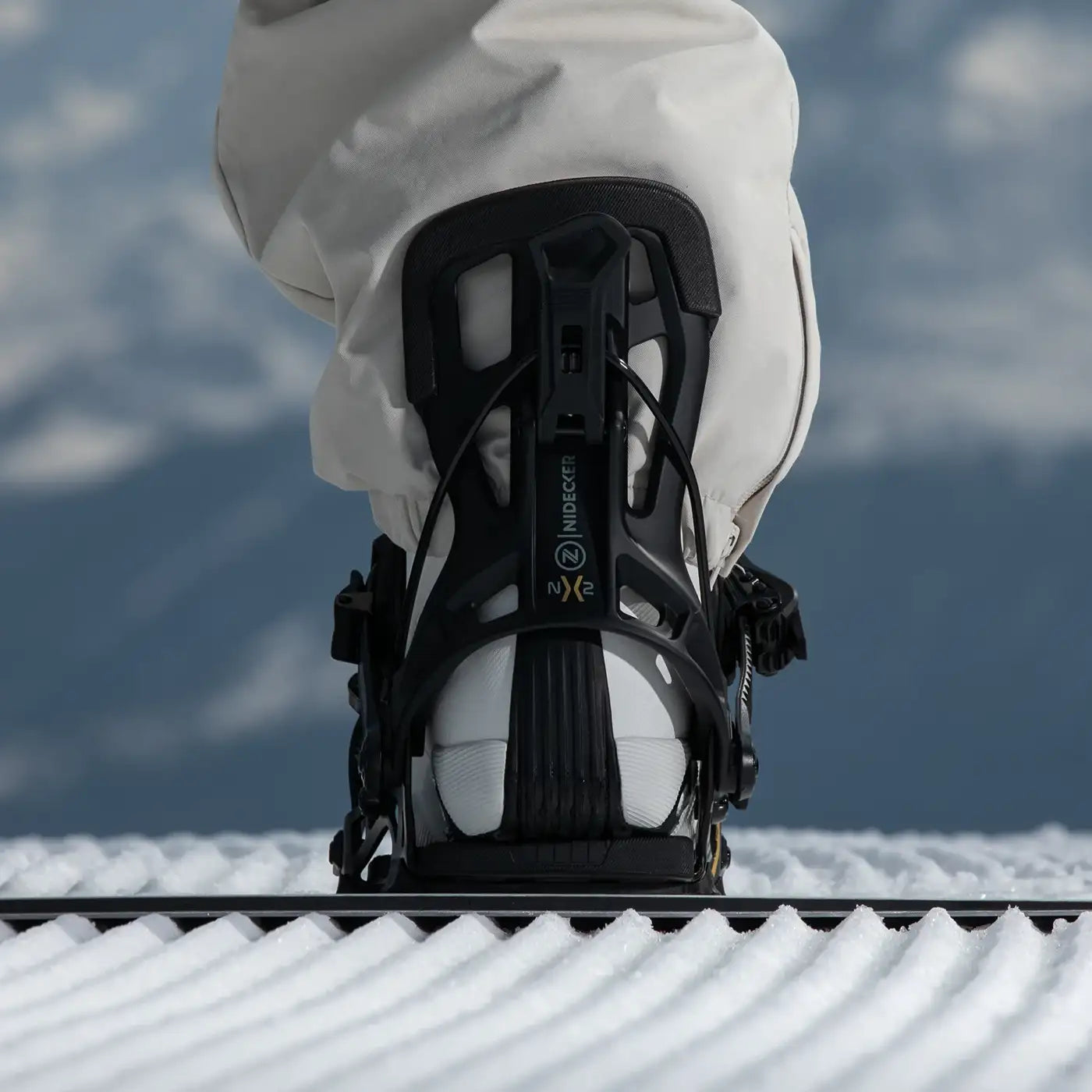 Flow NX2 Hybrid Flow NX2 Hybrid Bindings Nidecker Snowboards Premium Swiss
