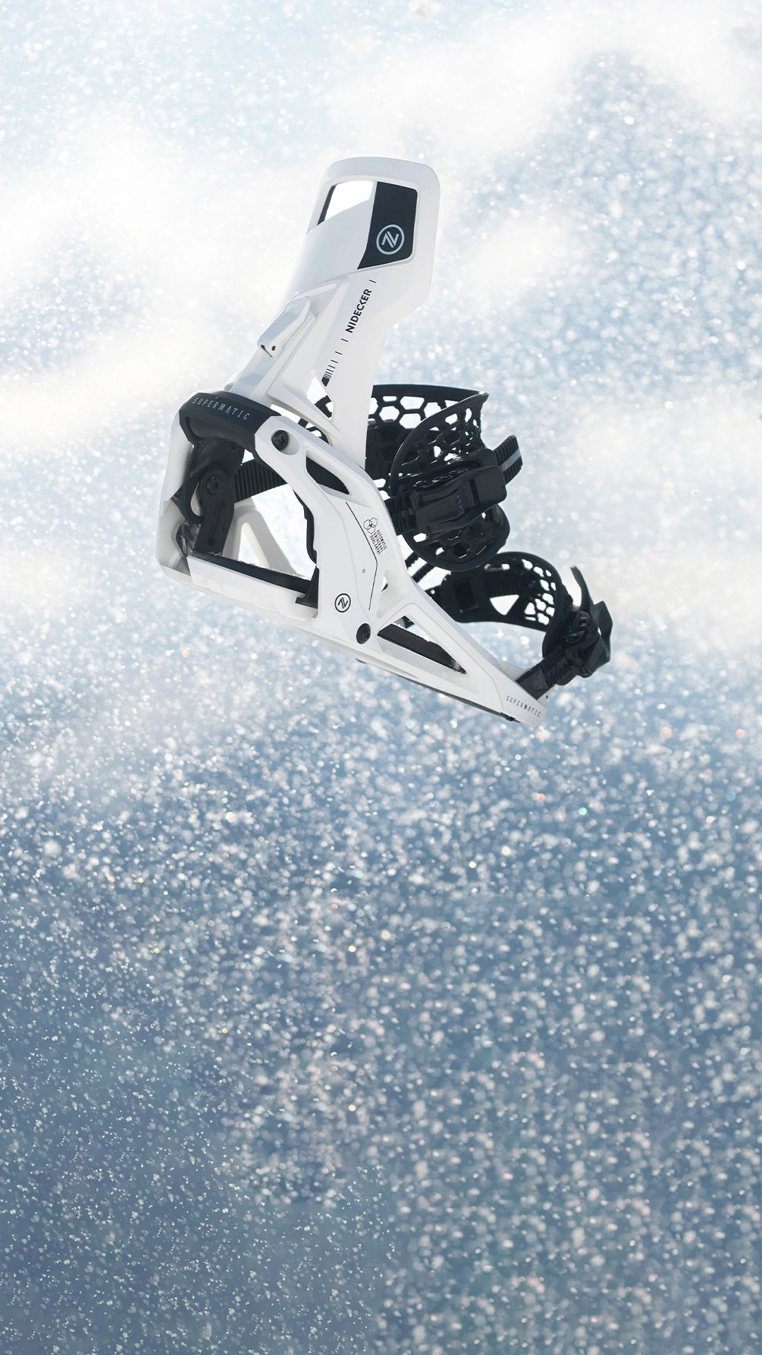 スノーボードFNTC 147 ビンディングNidecker 白 スノーボードFNTC 147 ビンディングNidecker 白